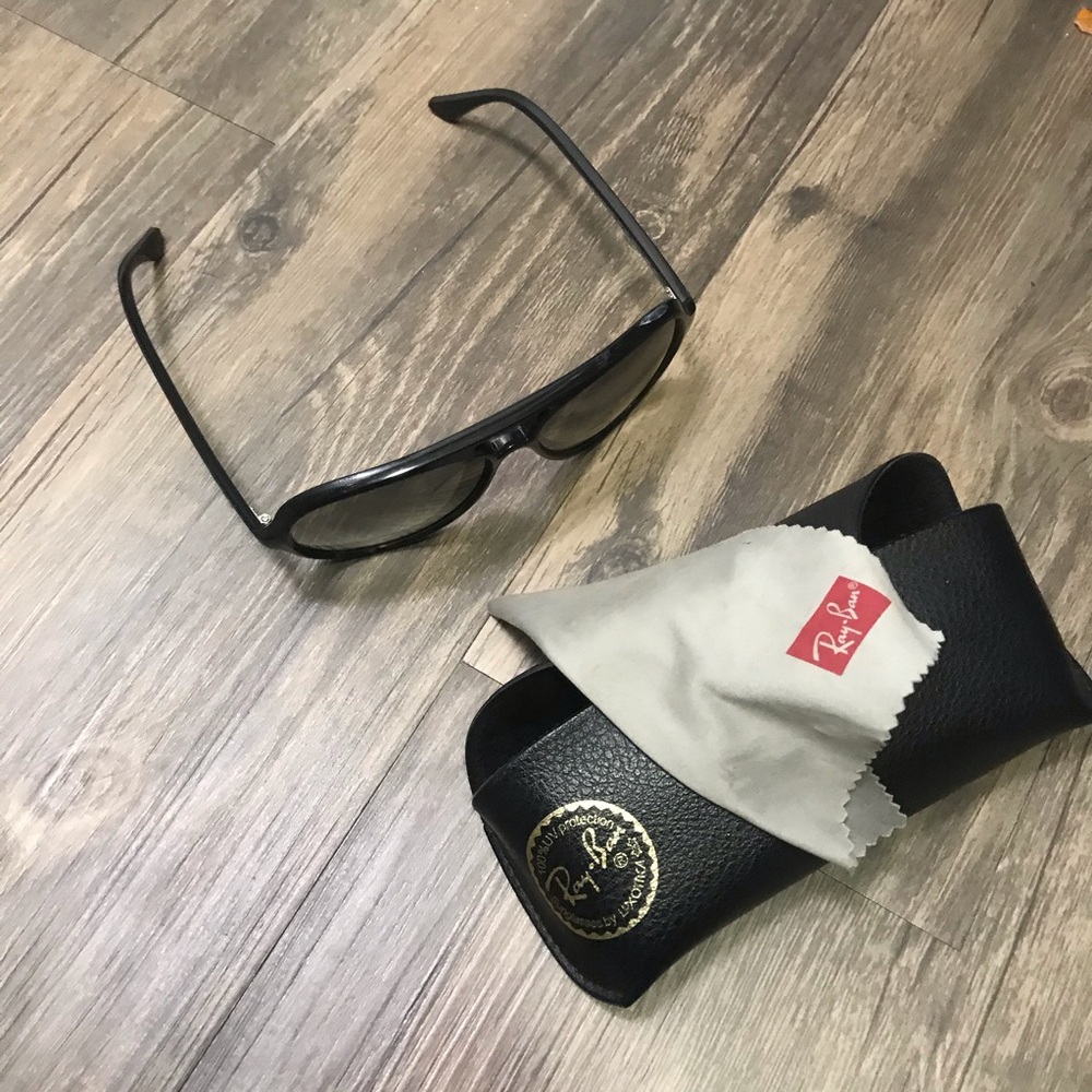 Ray Ban Glasses - Picture 9 of 9